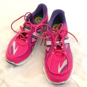 brooks children's running shoes